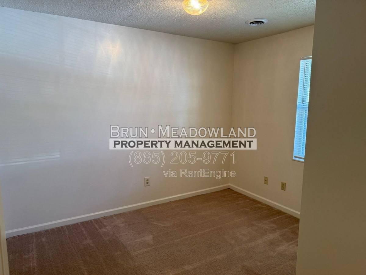 Townhouse for rent at 6523 Doe Creek Way, Knoxville, TN 37918