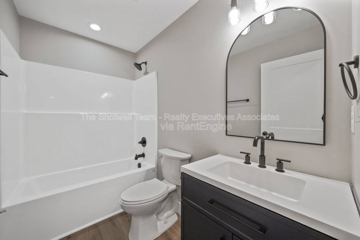 Apartment for rent at 2711 Tarleton Ave, Knoxville, TN 37914