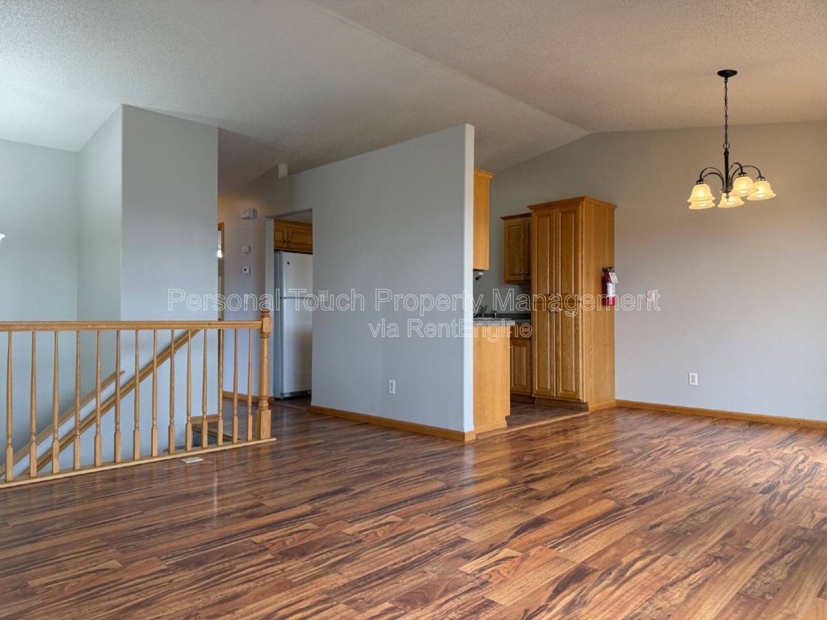 House for rent at 1143 39th Ave S, Moorhead, MN 56560