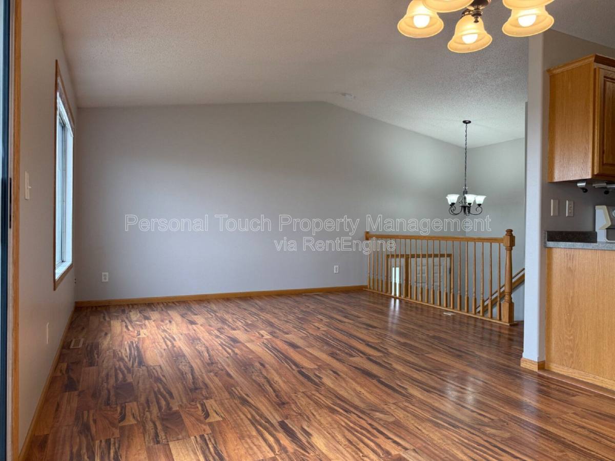 House for rent at 1143 39th Ave S, Moorhead, MN 56560