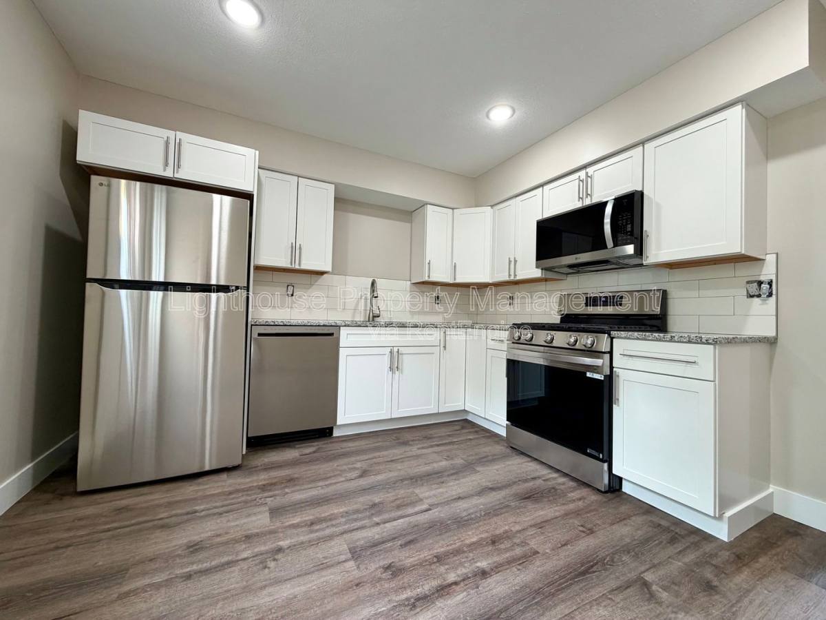 Apartment for rent at 3253 Charlesgate Ave SW #C, Wyoming, MI 49509