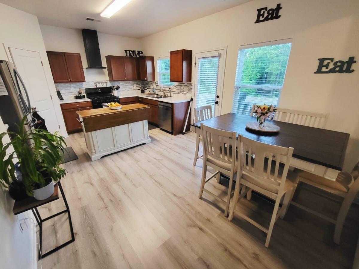 House for rent at 366 Crandon Rd, Mount Holly, NC 28120