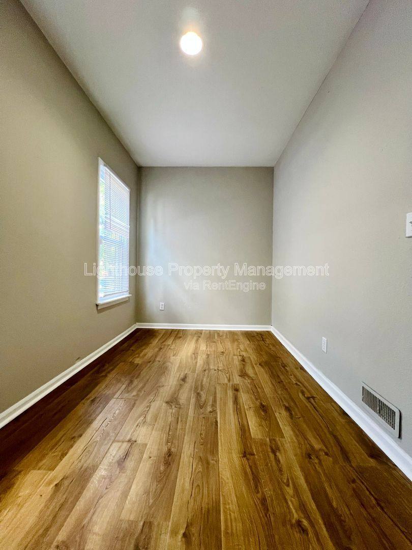 House for rent at 708 Elizabeth St, Kalamazoo, MI 49007