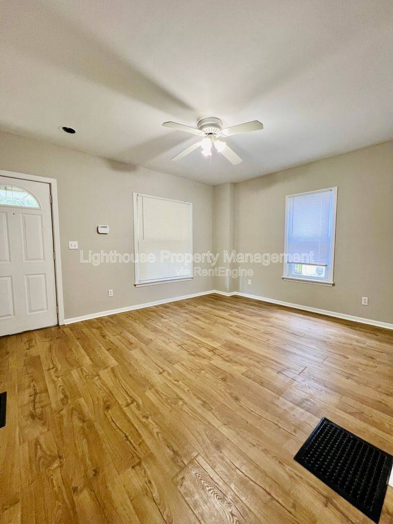 House for rent at 708 Elizabeth St, Kalamazoo, MI 49007