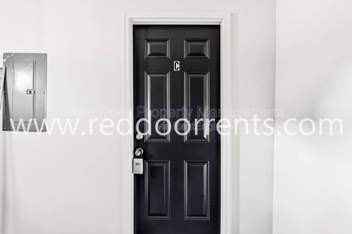 Apartment for rent at 389 N Main St #C, Martinsville, IN 46151