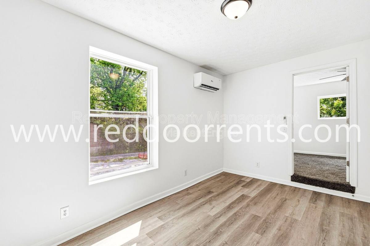 Apartment for rent at 389 N Main St #C, Martinsville, IN 46151