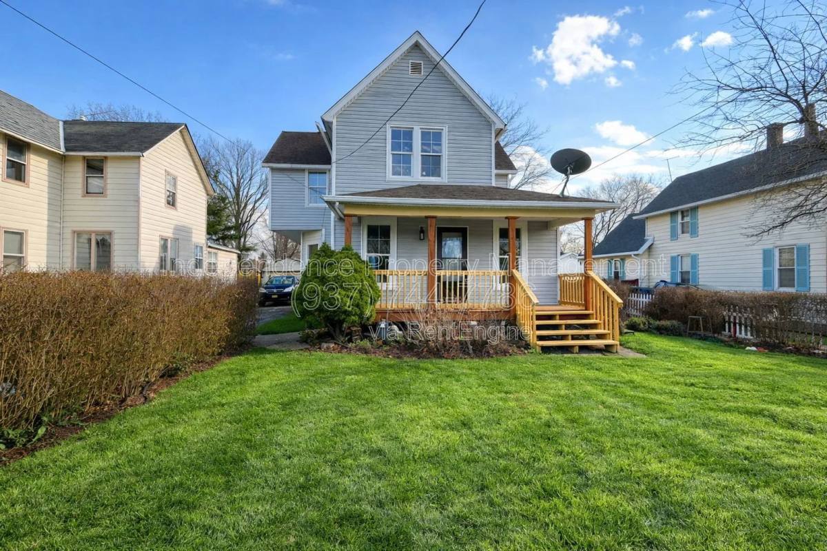 Apartment for rent at 200 E 31st St, Lorain, OH 44055