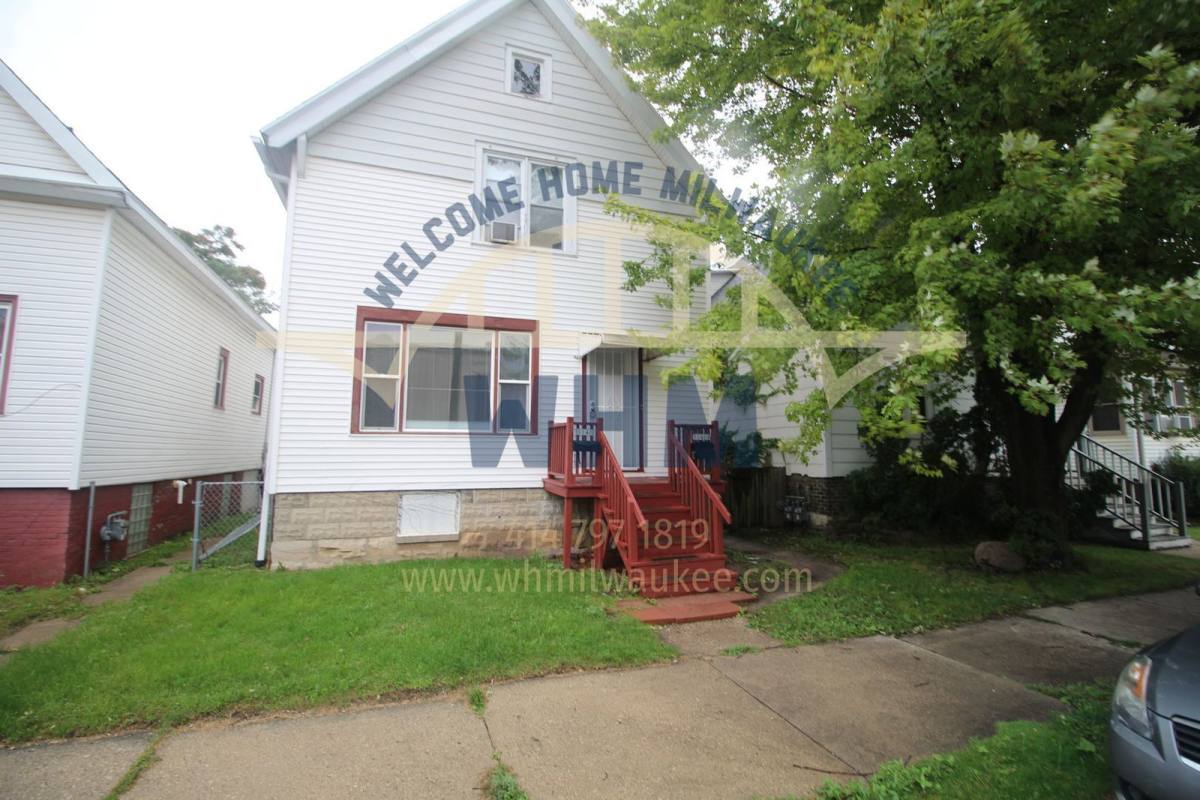Apartment for rent at 1140 N 50th Place, Milwaukee, WI 53208