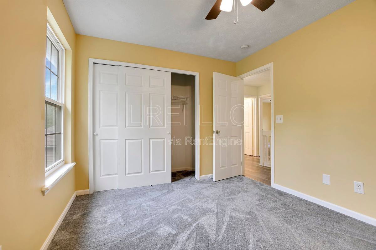 House for rent at 5703 Georgia Lane, Louisville, KY 40219