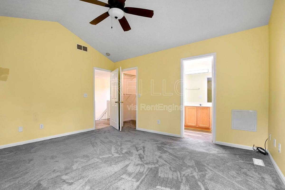 House for rent at 5703 Georgia Lane, Louisville, KY 40219