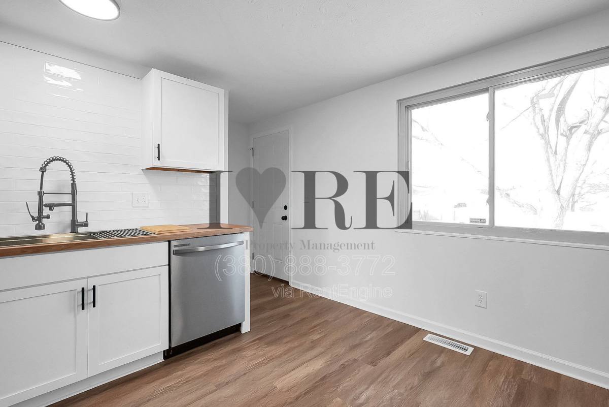 Apartment for rent at 1902 Brookfield Rd, Columbus, OH 43229