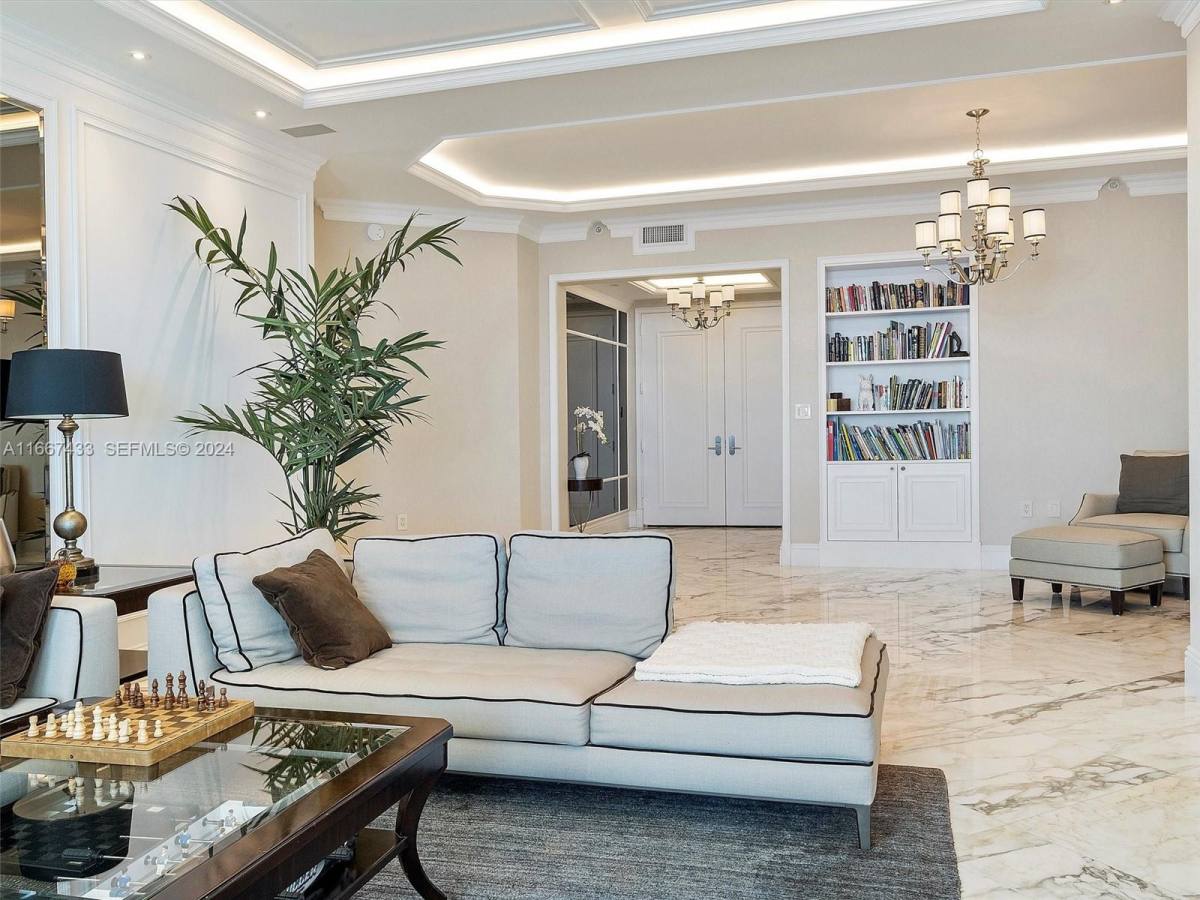 Apartment for rent at 16047 Collins Ave #2602, North Miami Beach, FL 33160