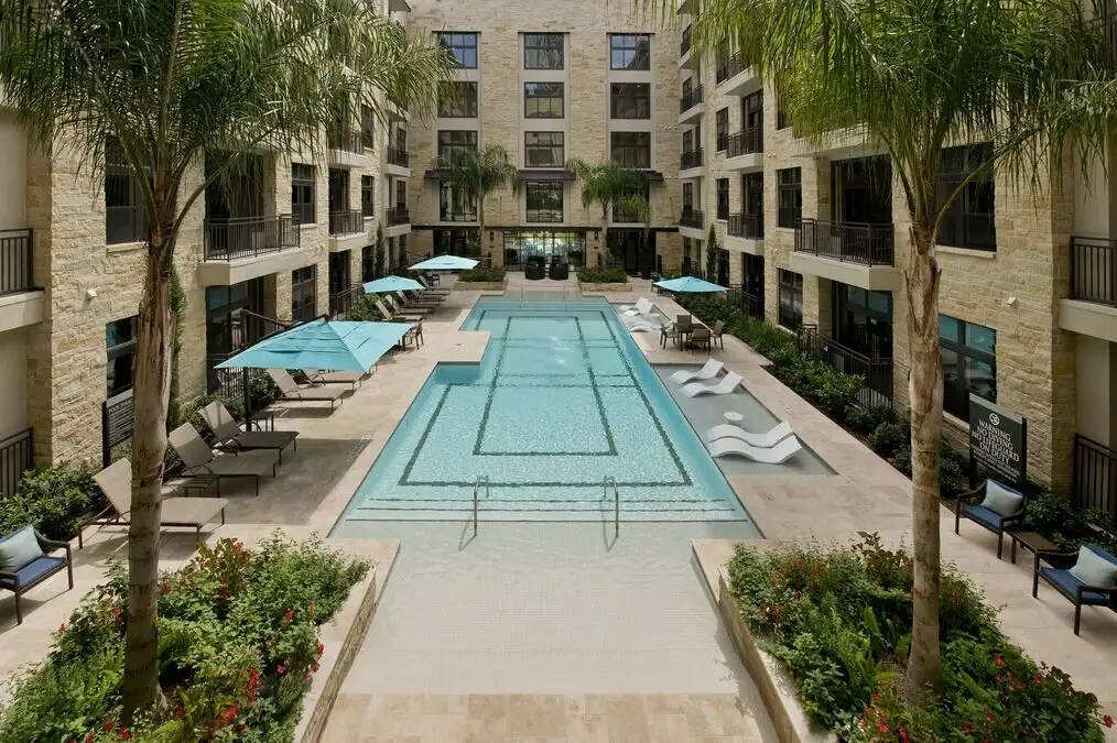 Apartment for rent at 3100 Post Oak Blvd, Houston, TX 77056