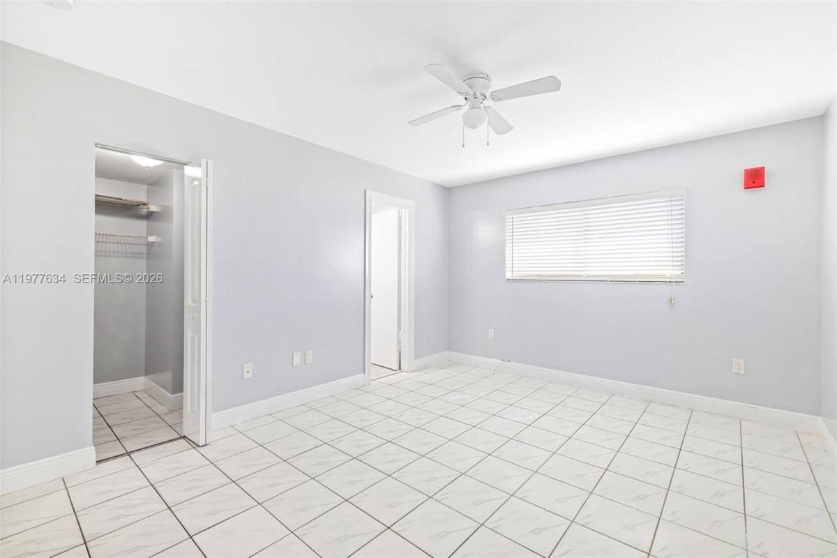 Apartment for rent at 5400 W 21st Court #402, Hialeah, FL 33016