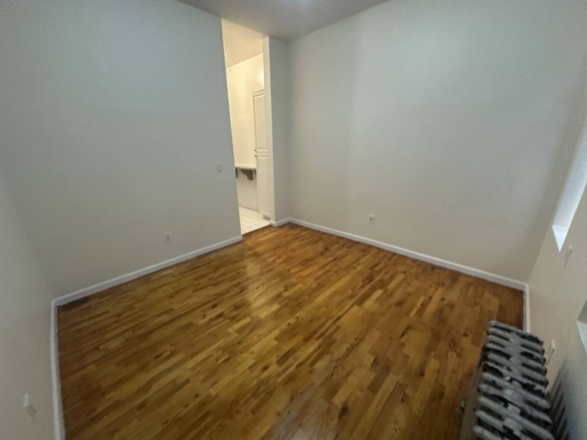 Apartment for rent at 711 2nd Ave #1C, New York, NY 10016