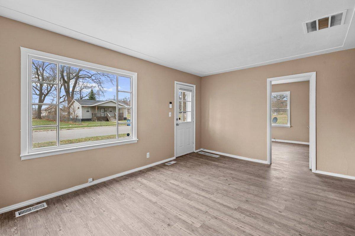 House for rent at 2016 Reynolds St #1, Muskegon, MI 49444