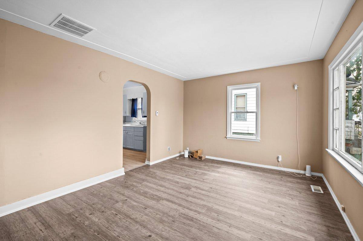 House for rent at 2016 Reynolds St #1, Muskegon, MI 49444