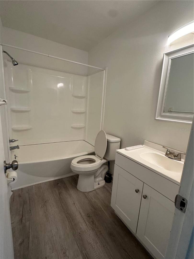 Apartment for rent at 704 Sunset Ave B, Auburndale, FL 33823