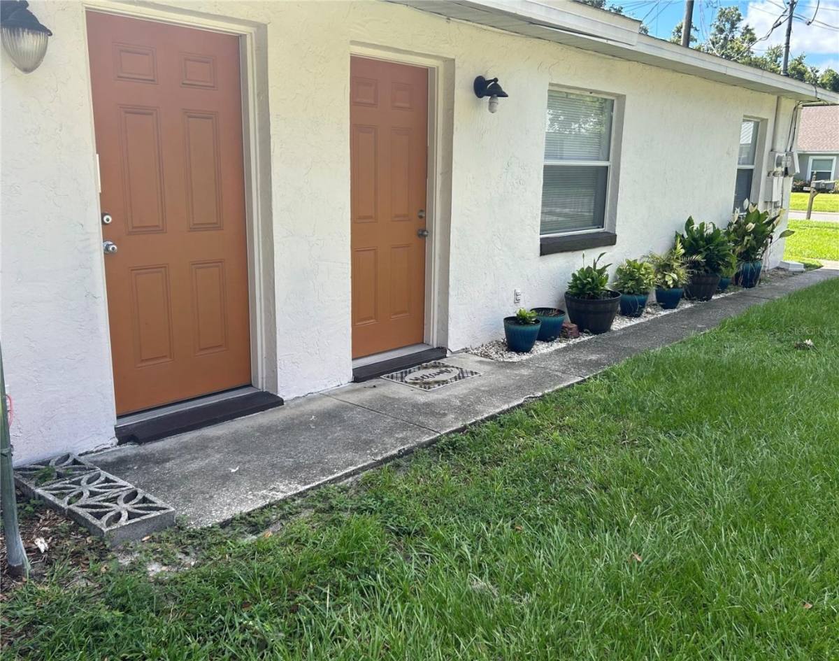 Apartment for rent at 704 Sunset Ave B, Auburndale, FL 33823