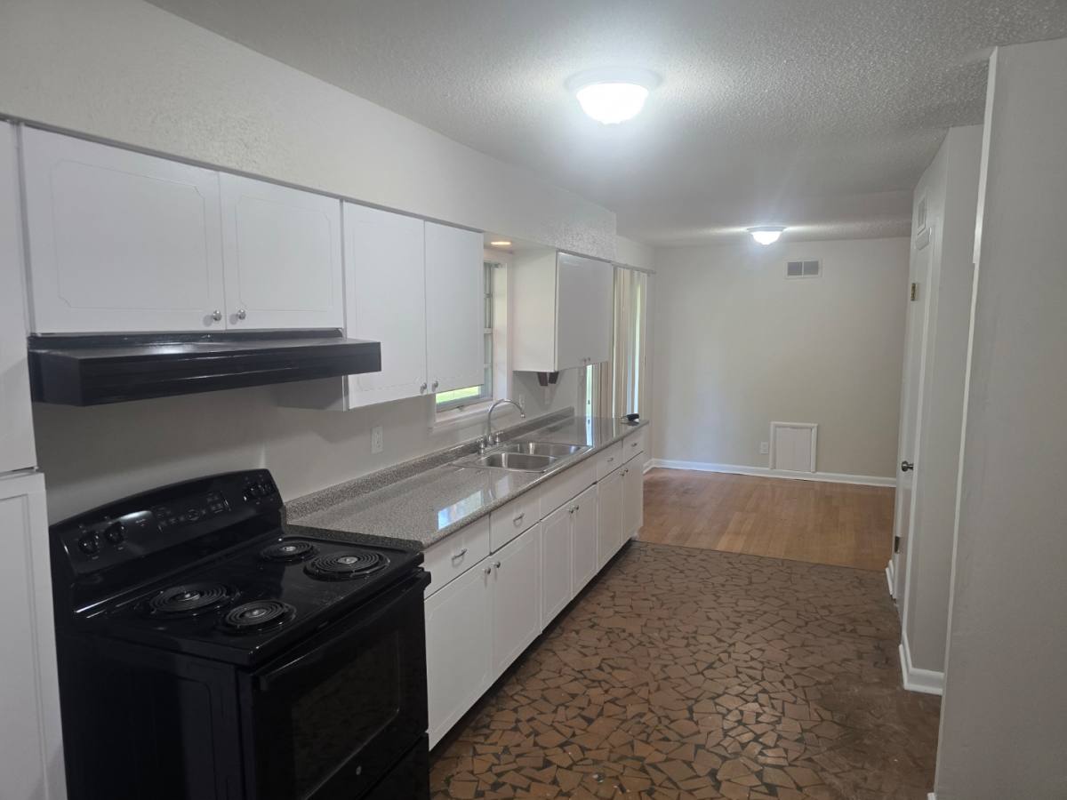 House for rent at 20 Sweetbriar Circle, Jackson, TN 38301