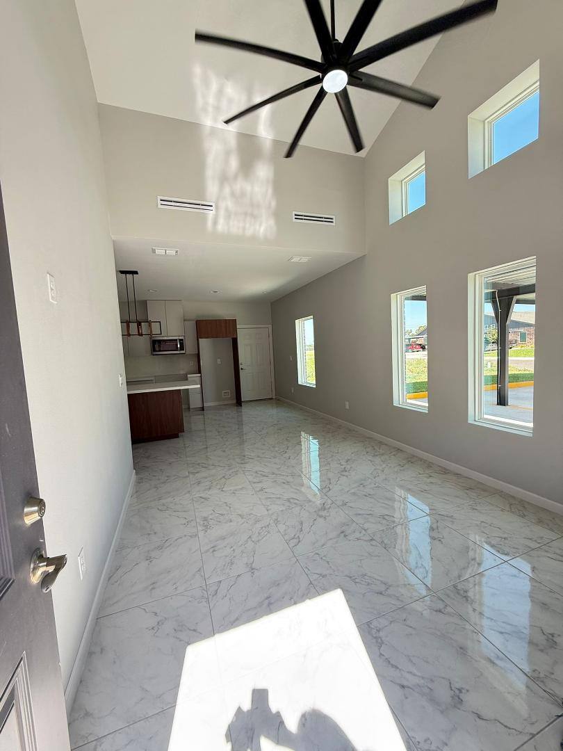 Apartment for rent at 905 W 8th St #1, Mission, TX 78572