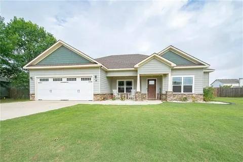 House for rent at 16 Eagles Nest Dr #16 Eagle, Fort Mitchell, AL 36856