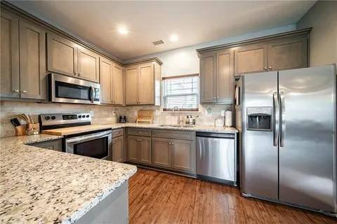 House for rent at 16 Eagles Nest Dr #16 Eagle, Fort Mitchell, AL 36856