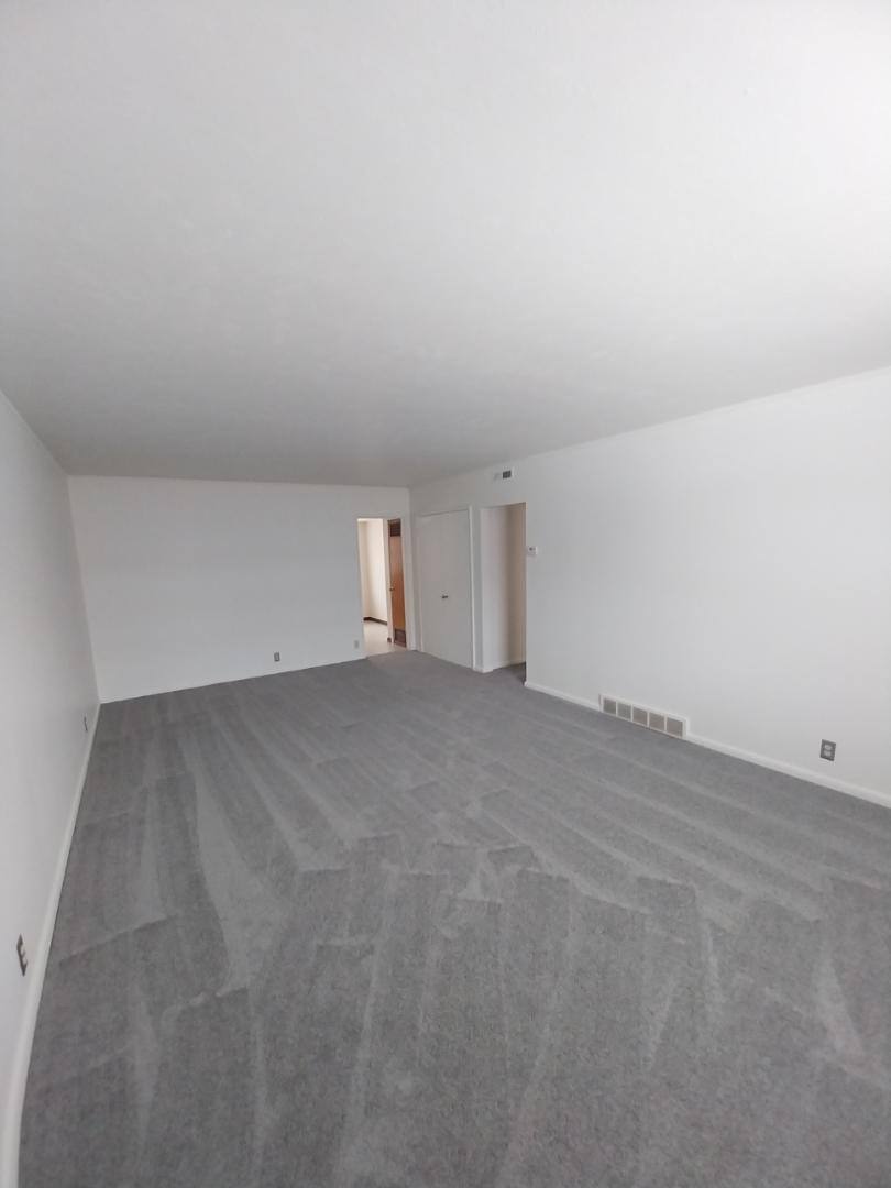 Apartment for rent at 17902 Lake Shore Blvd #3, Cleveland, OH 44119