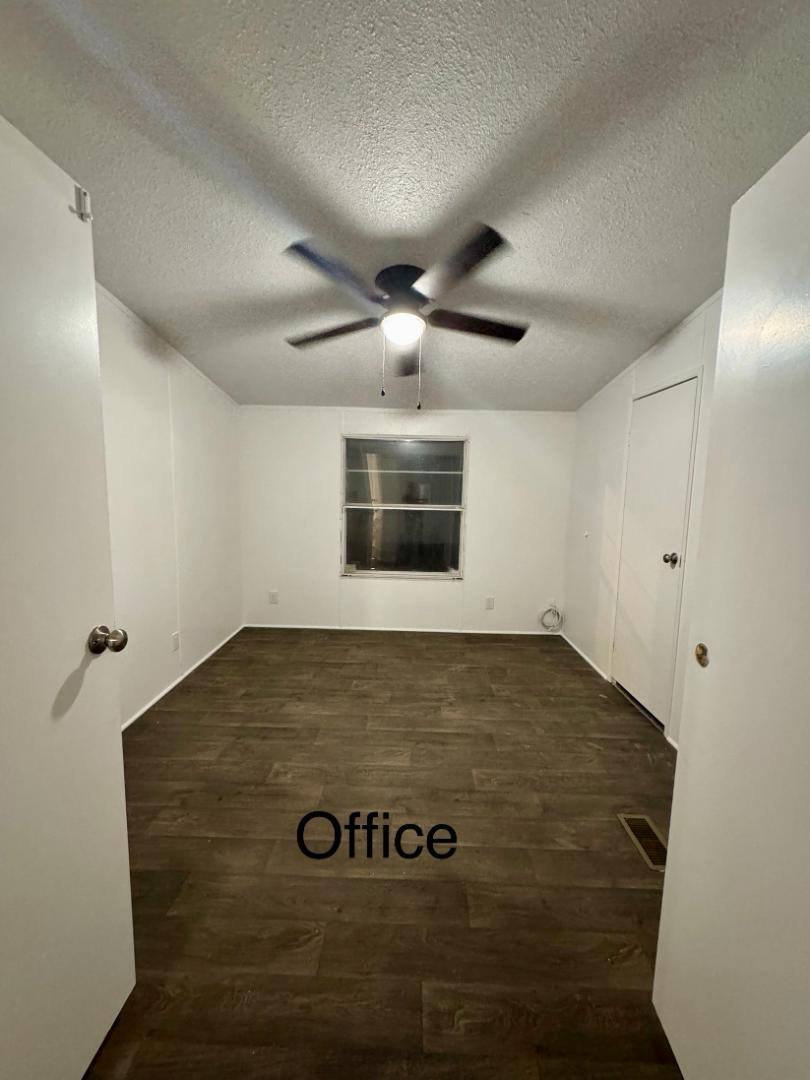 Apartment for rent at 2111 W Austin St #26 Pom, Port Lavaca, TX 77979