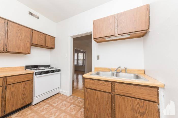 Apartment for rent at 3517 N Racine Ave #W3, Chicago, IL 60657