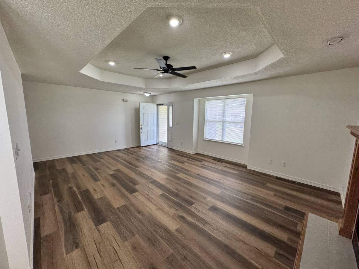 Townhouse for rent at 1007 Ohio St, Pittsburg, KS 66762