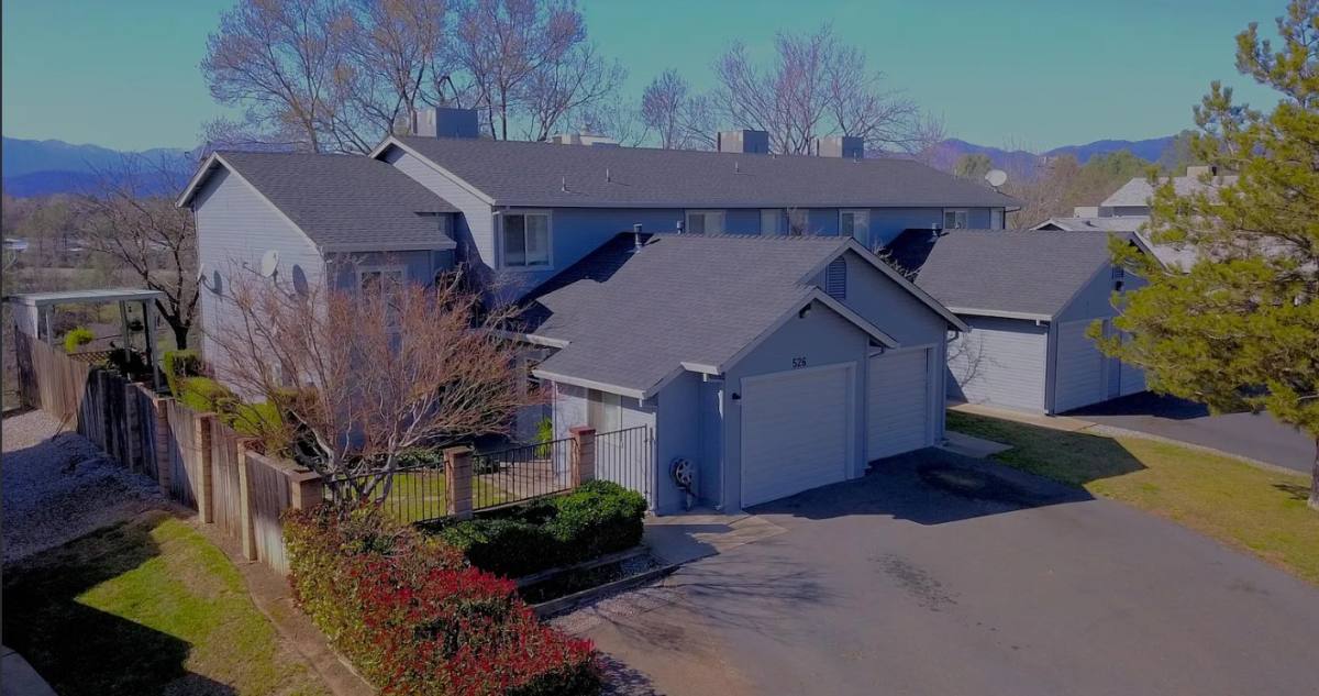 Townhouse for rent at 526 Kenbrook Court, Redding, CA 96003
