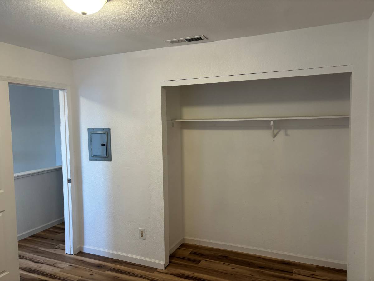 Townhouse for rent at 526 Kenbrook Court, Redding, CA 96003