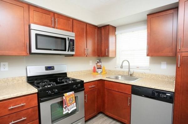 Townhouse for rent at Middlebrooke, 410 Baldwin Park Dr, Westminster, MD 21157