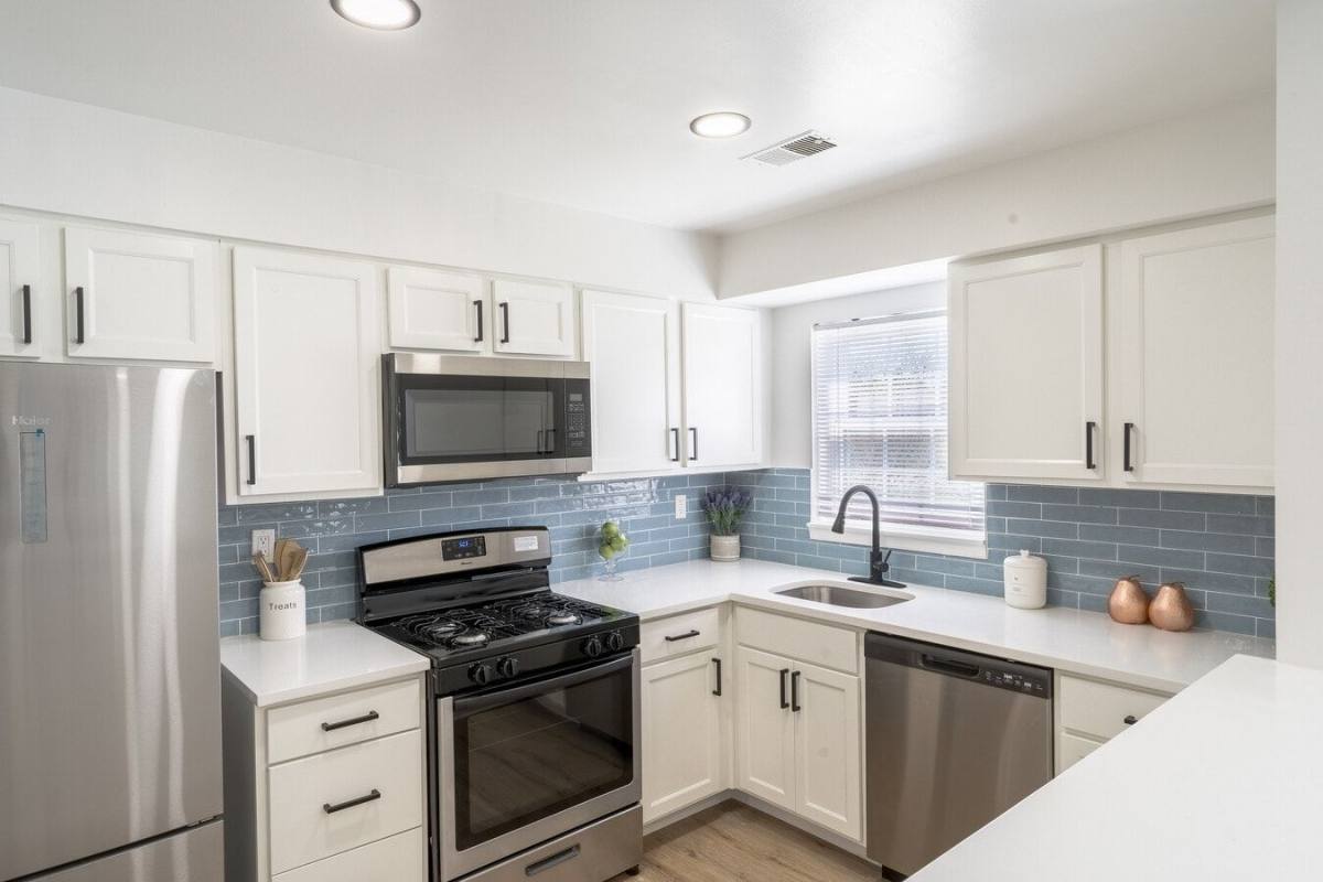 Townhouse for rent at Middlebrooke, 410 Baldwin Park Dr, Westminster, MD 21157