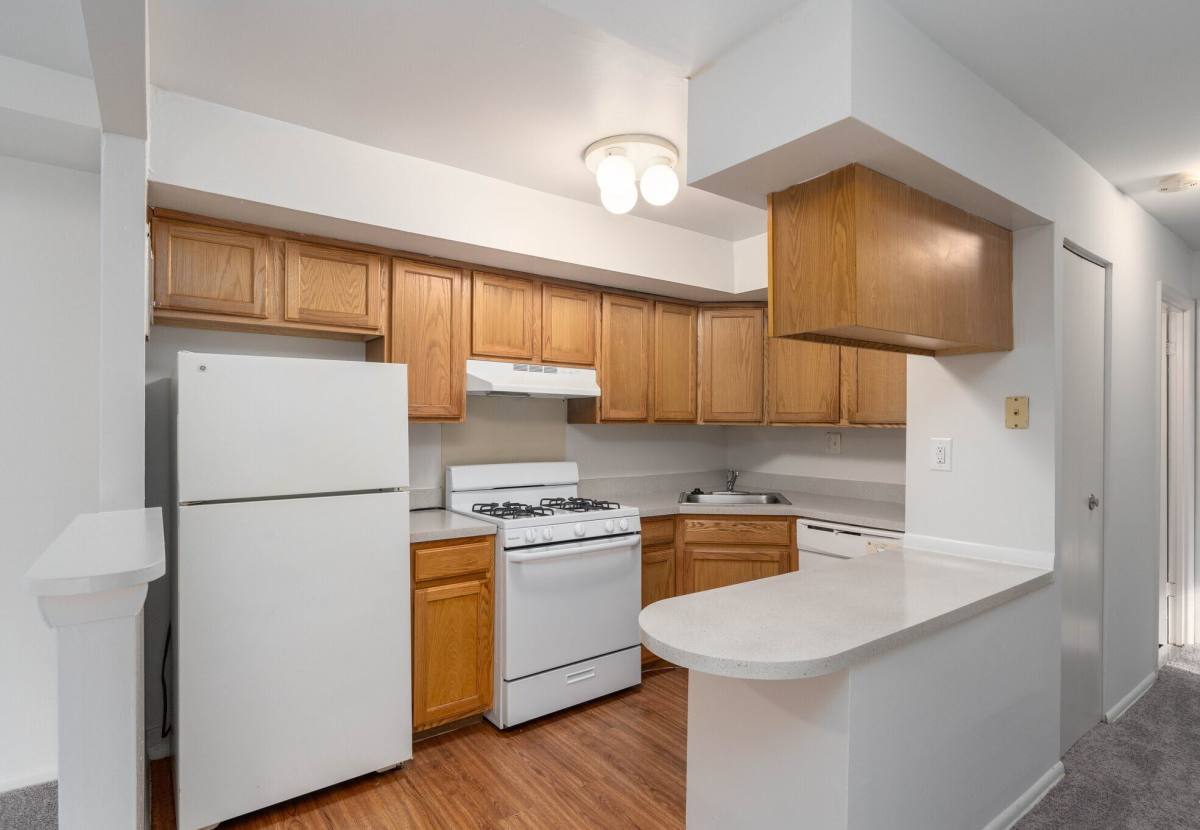 Apartment for rent at Rosedale Gardens, 6709 Havenoak Rd, Rosedale, MD 21237