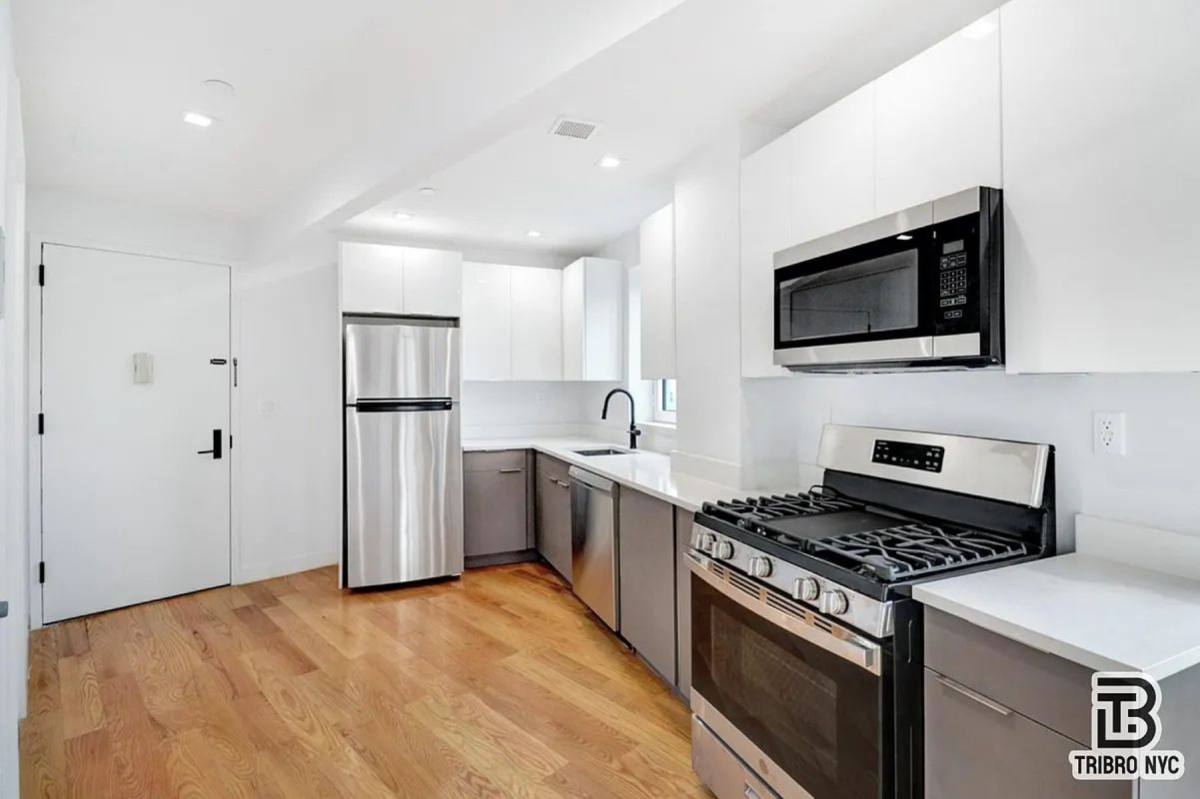 Apartment for rent at 469 Convent Ave #6B, New York, NY 10031