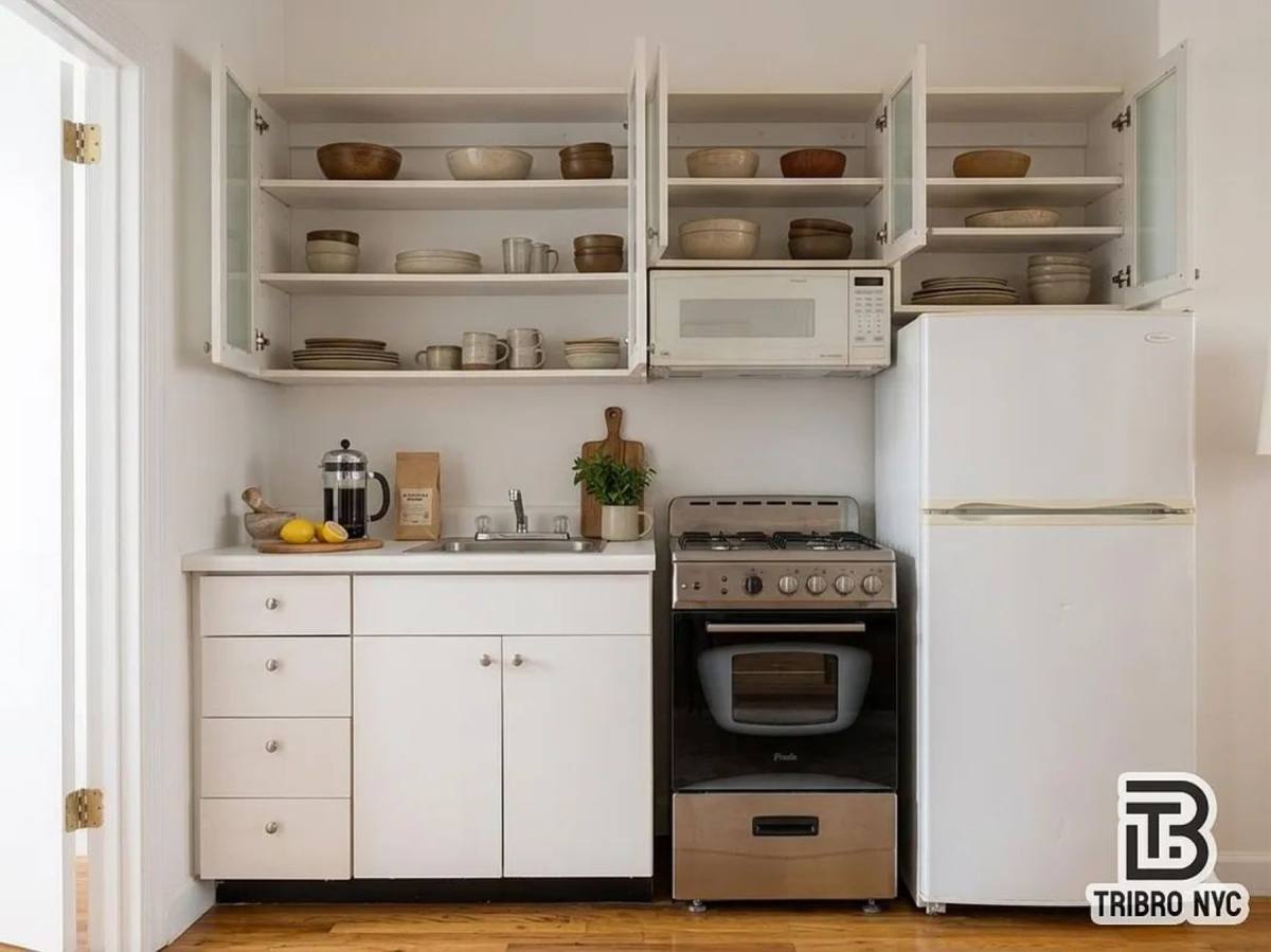 Apartment for rent at 192 Bleecker St #21, New York, NY 10012