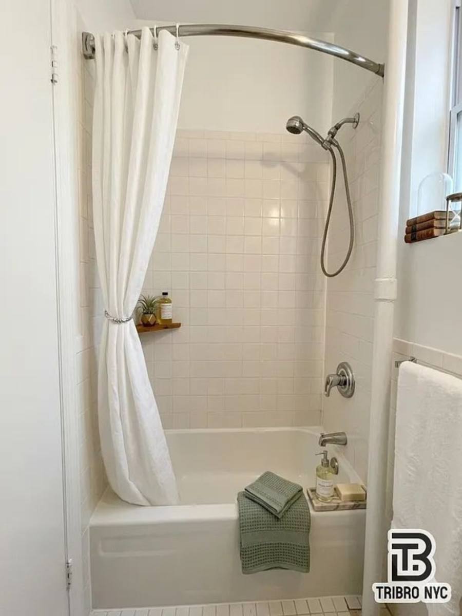 Apartment for rent at 192 Bleecker St #21, New York, NY 10012
