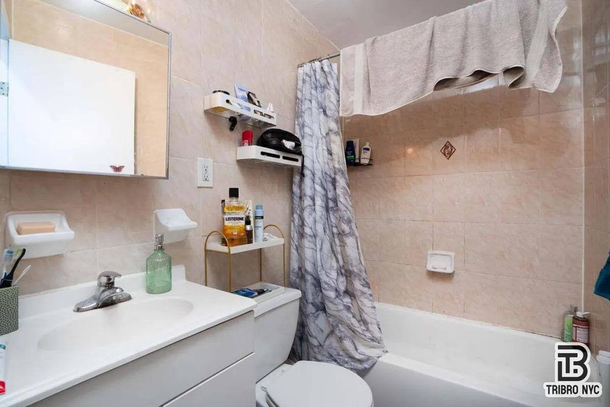 Apartment for rent at 10 Catalpa Ave #4F, Brooklyn, NY 11238