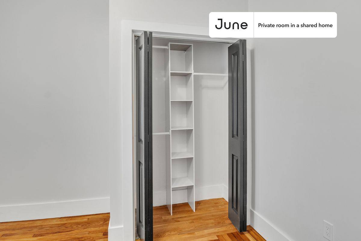 Apartment for rent at 10 Walnut Park, Roxbury, MA 02119