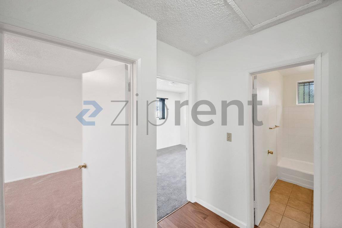 Apartment for rent at 2458 Normandie Ave #3, Los Angeles, CA 90007