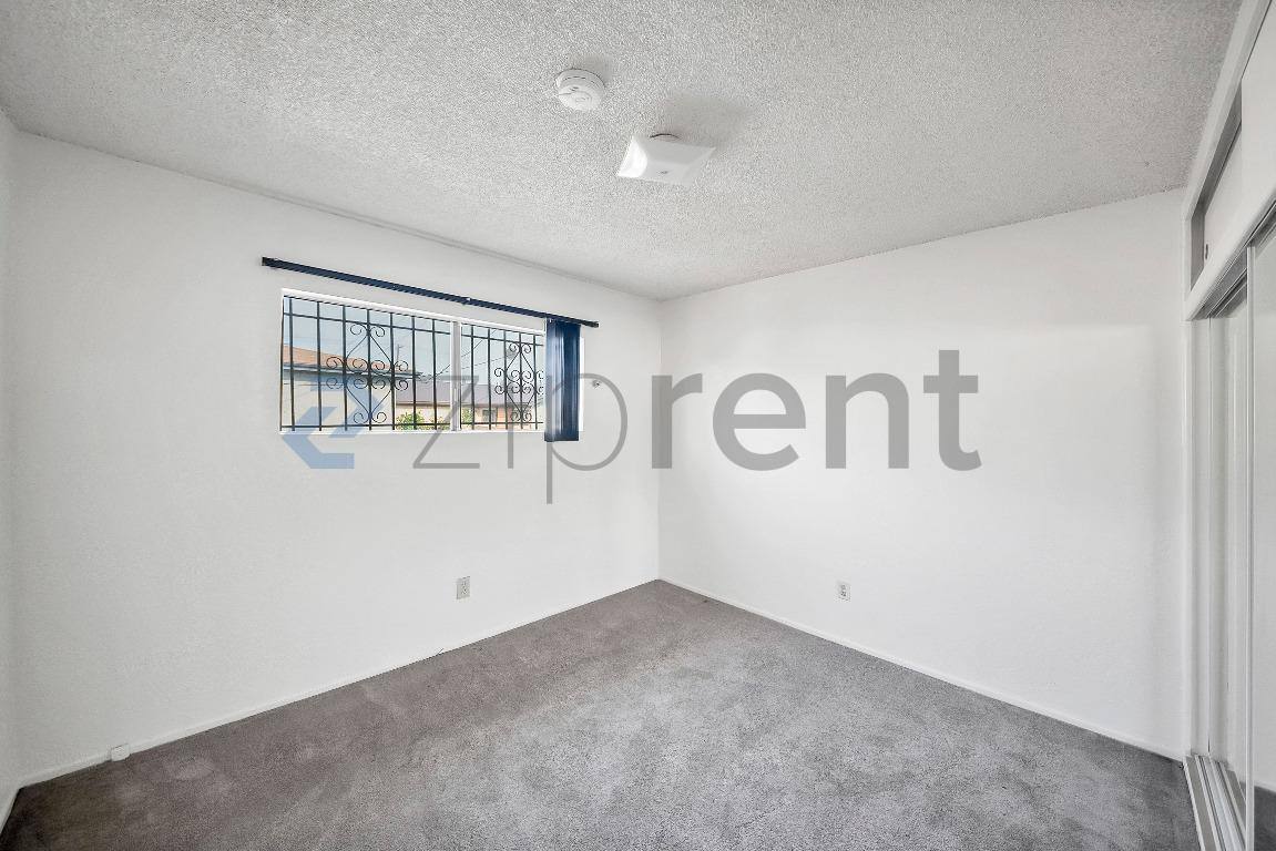 Apartment for rent at 2458 Normandie Ave #3, Los Angeles, CA 90007