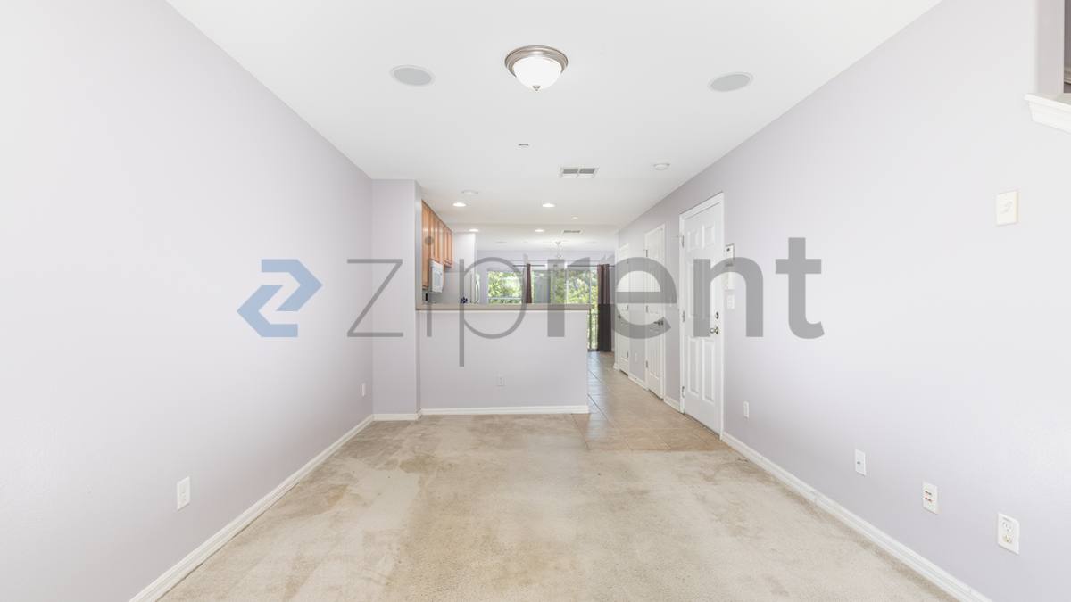 Townhouse for rent at 522 Wheaton Trent Place, Tampa, FL 33619