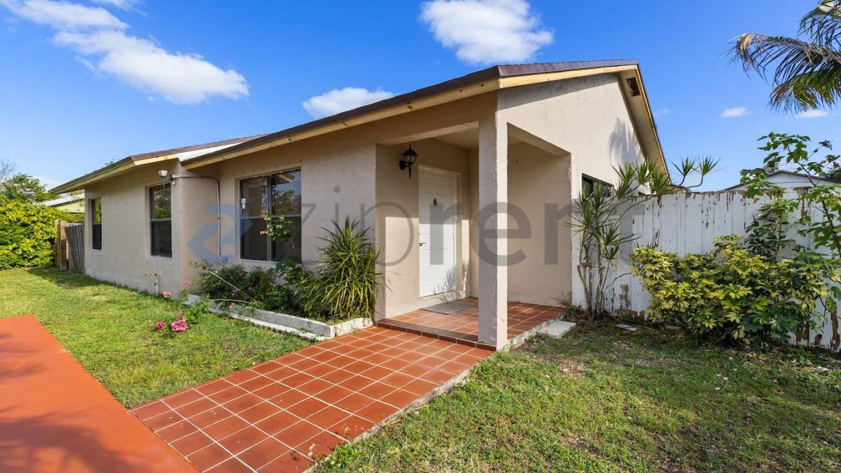 House for rent at 16110 SW 300th St, Homestead, FL 33033