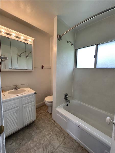 Townhouse for rent at 125 George St, Mingo Junction, OH 43938