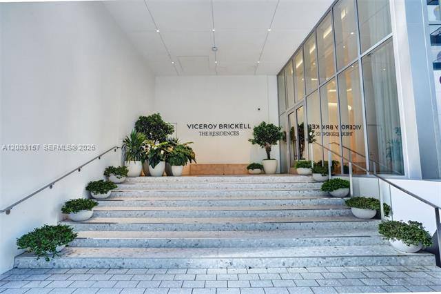 Apartment for rent at 77 SE 5th St #2705, Miami, FL 33131
