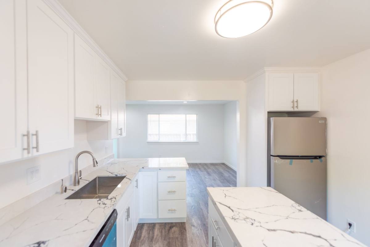 Apartment for rent at 37-41 Sherland Ave, Mountain View, CA 94043