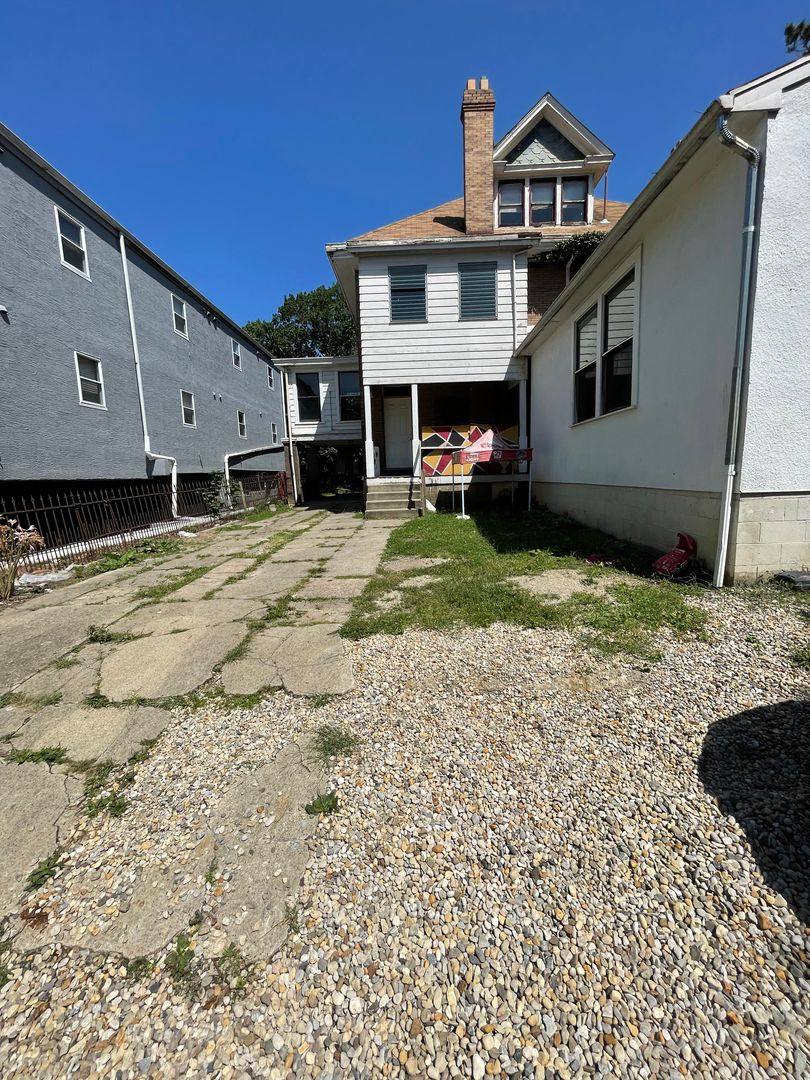 House for rent at 149 E 13th, Columbus, OH 43201