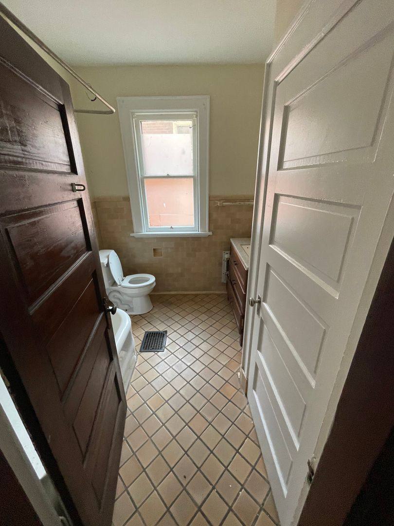 House for rent at 149 E 13th, Columbus, OH 43201